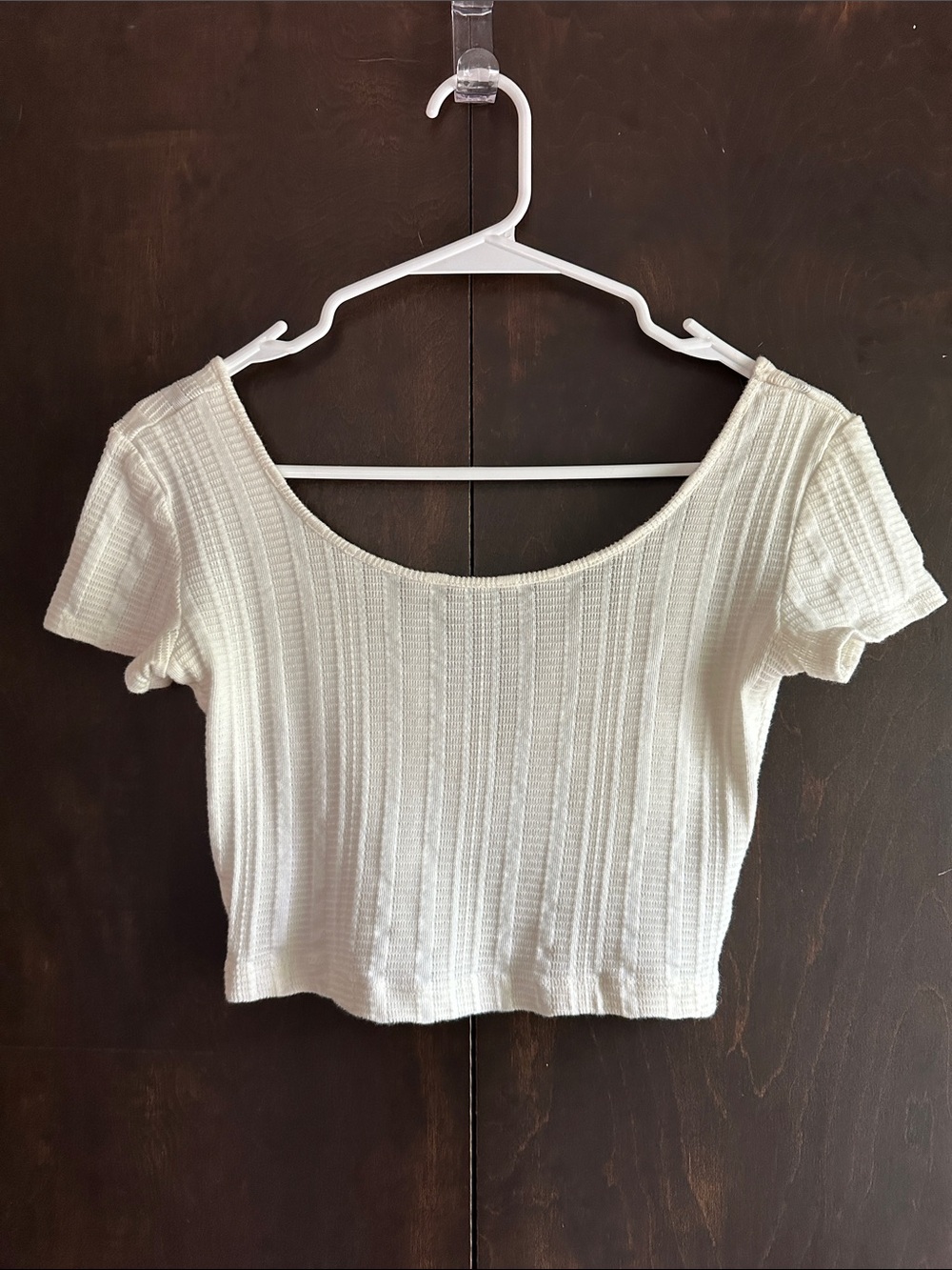Ribbed Scoop Neck Cropped Top